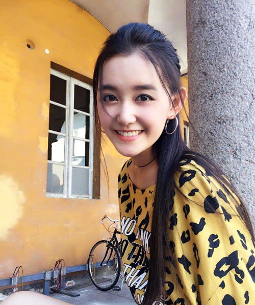 演员蒋依依姐姐被曝走后门进协和